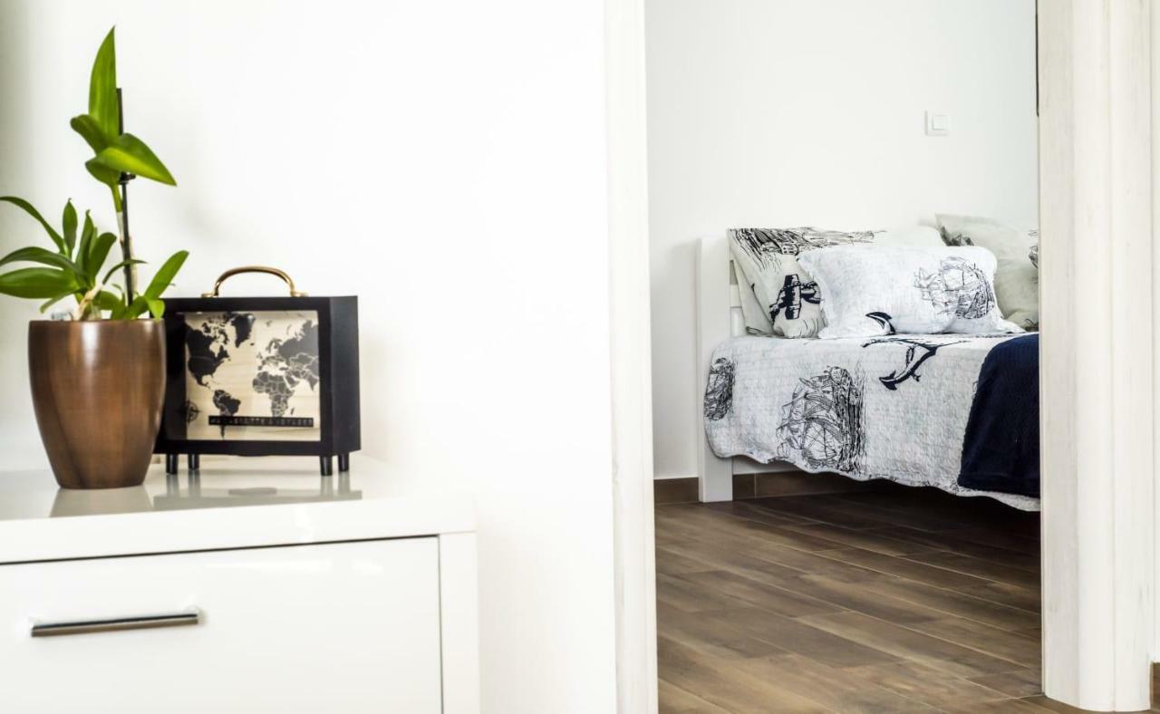 Blue Pearl Apartment Рогозница Экстерьер фото